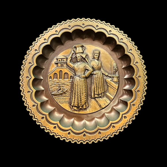 Vintage Italian Brass Wall Plate, Ricordo d’Abruzzo Souvenir, - Picture 3 of 5
